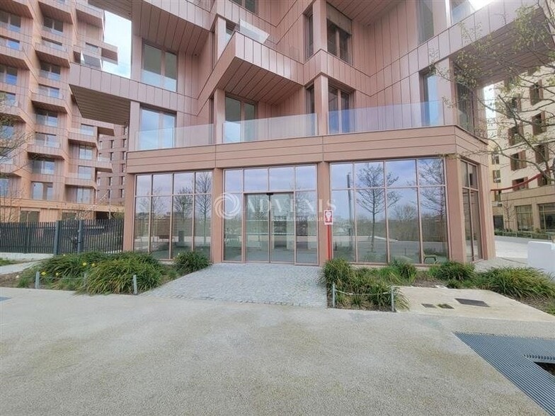 22 Rue Ternaux, Saint-Ouen-sur-Seine for lease - Building Photo - Image 3 of 6