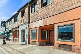 Plus de détails pour 2563-2573 N High St, Columbus, OH - Commerce de détail à louer