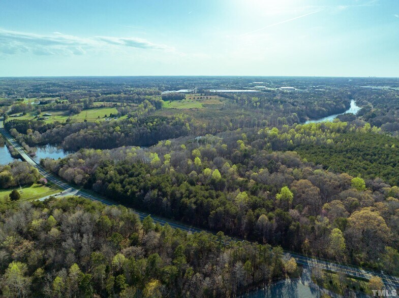 1316 NC Highway 61, Whitsett, NC à vendre - Photo du bâtiment - Image 3 de 18