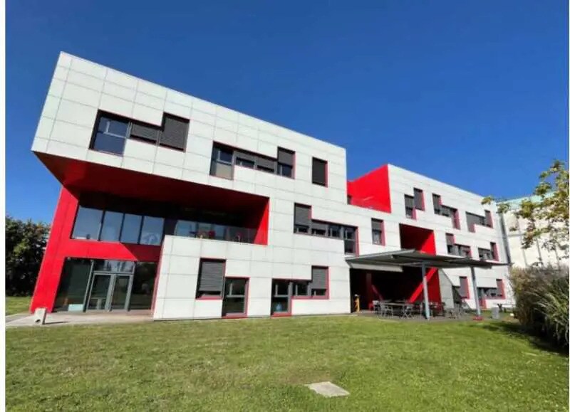 Bureau dans Dardilly à louer - Photo du bâtiment - Image 2 de 21