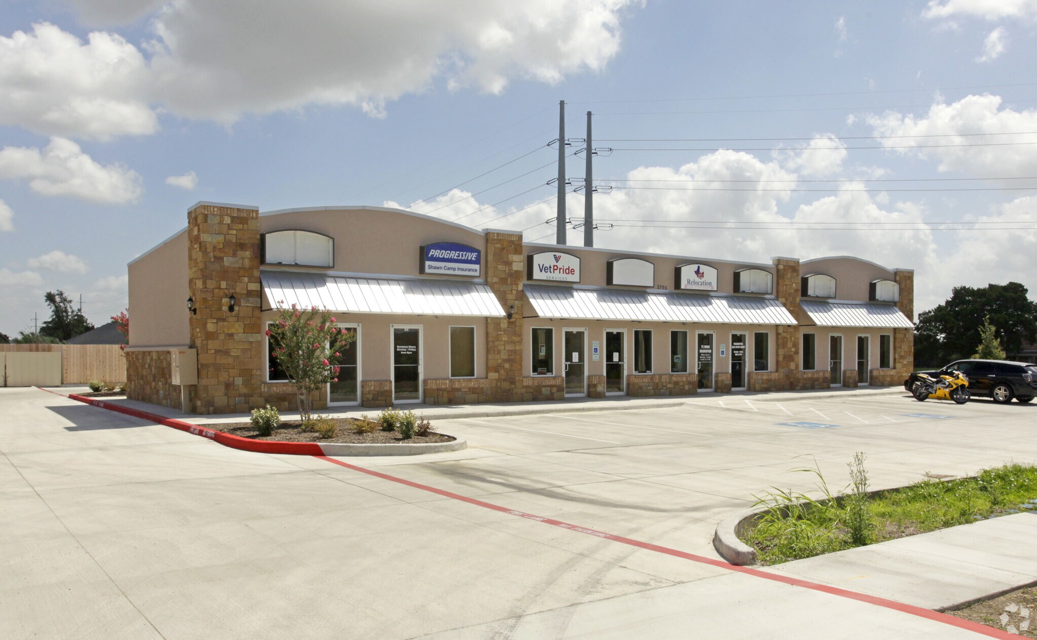 2705 E Stan Schlueter Loop, Killeen, TX for lease Primary Photo- Image 1 of 10