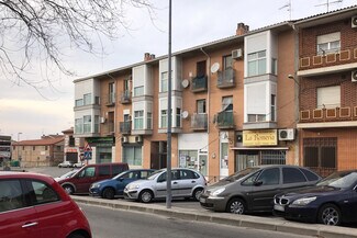 Plus de détails pour Multi-résidentiel à vendre