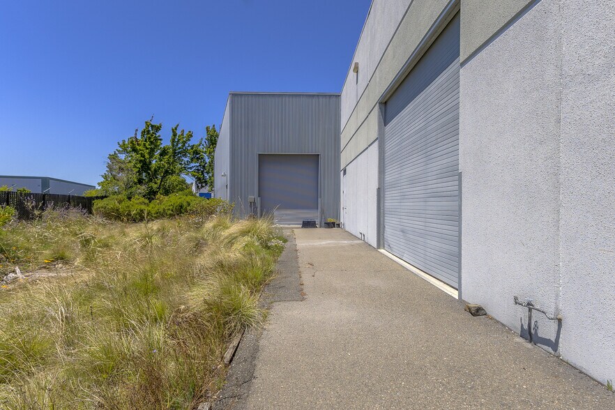 481 Aaron St, Cotati, CA for lease - Building Photo - Image 3 of 14