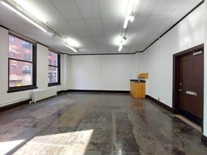 275 4th St E, Saint Paul, MN à louer Photo intérieure- Image 2 de 5