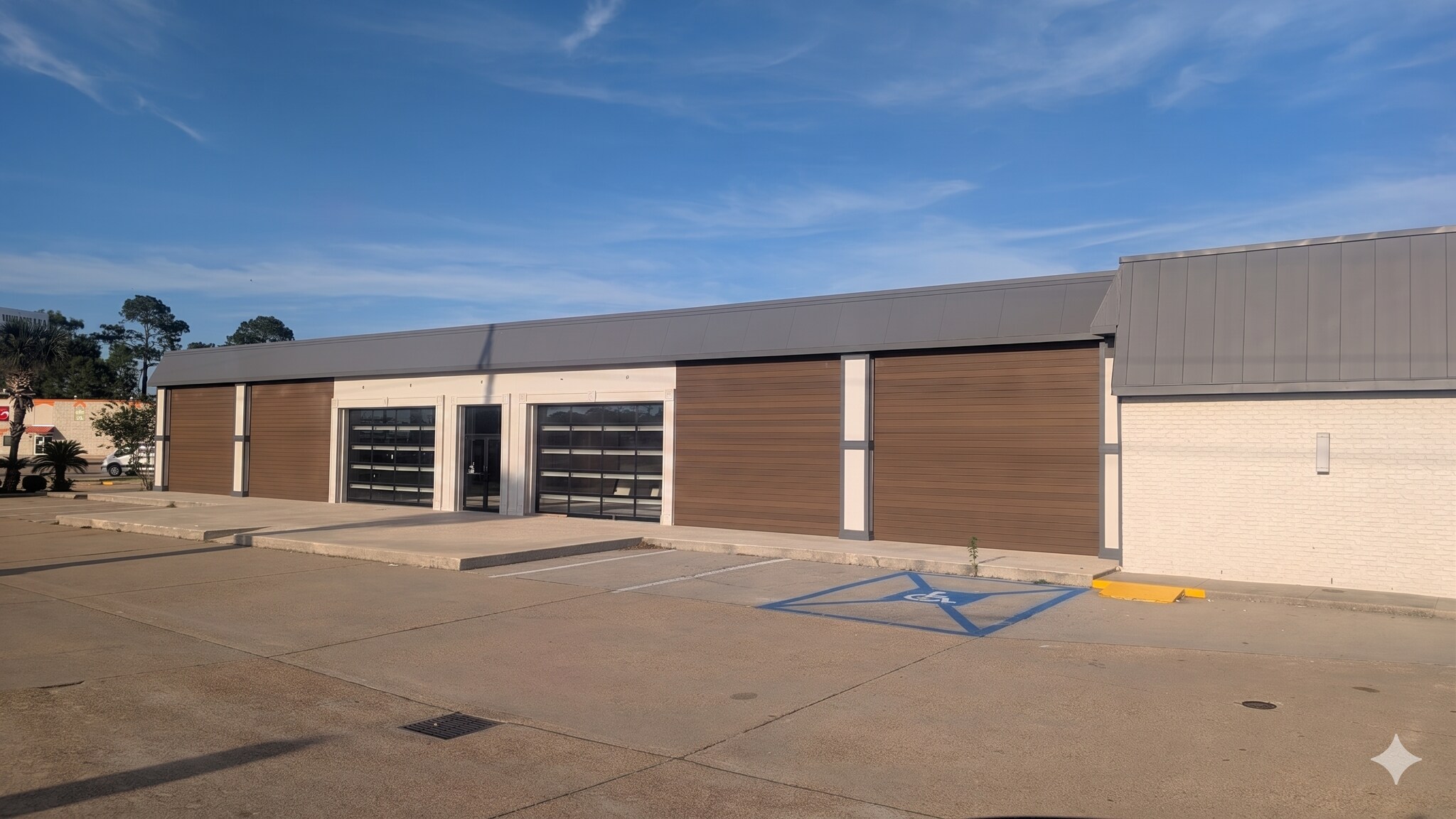 1400 W Tunnel Blvd, Houma, LA for lease Building Photo- Image 1 of 8
