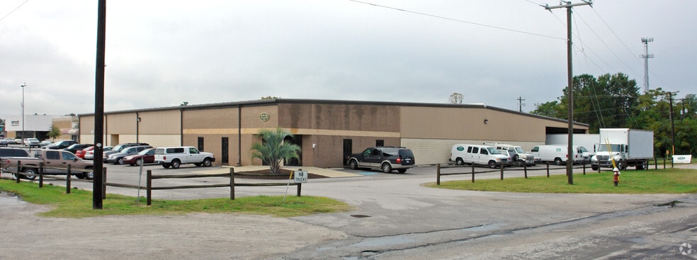 111 N 12th St, West Columbia, SC à vendre - Photo du bâtiment - Image 2 de 76