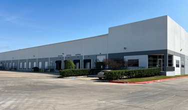 3003 Hwy 225 Fwy, Pasadena, TX for lease Interior Photo- Image 1 of 7