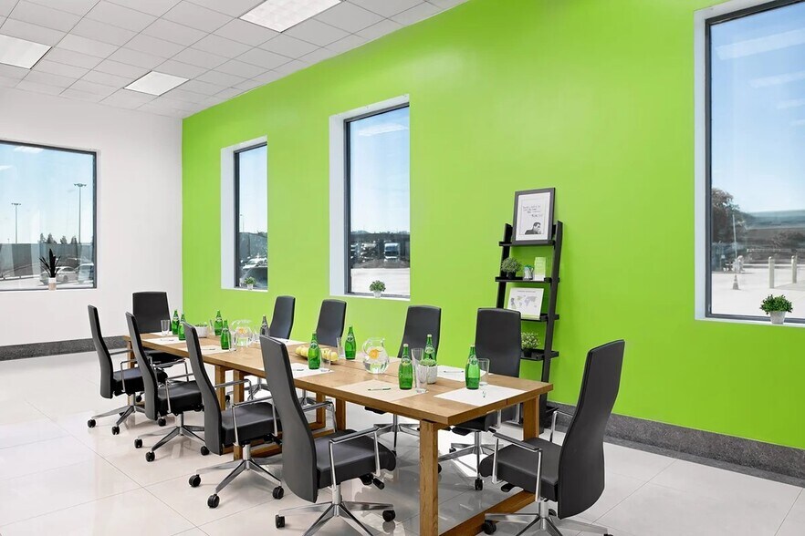 15910-15912 Valley View Ave, La Mirada, CA à louer - Photo intérieure - Image 3 de 9