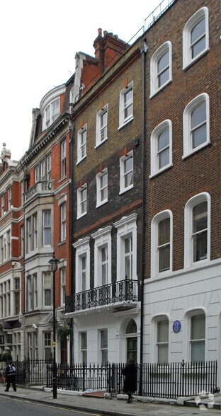 10 Bentinck St, London for lease - Building Photo - Image 2 of 8