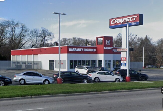 Plus de détails pour 3375 W Grand Ave, Waukegan, IL - Commerce de détail à vendre