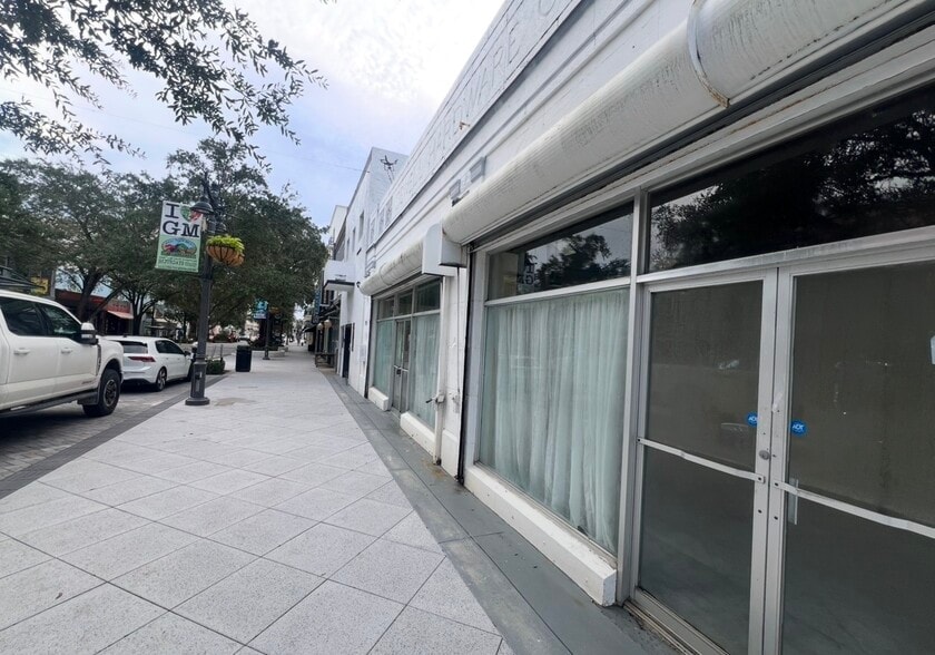 528-534 Clematis St, West Palm Beach, FL for lease - Building Photo - Image 1 of 5