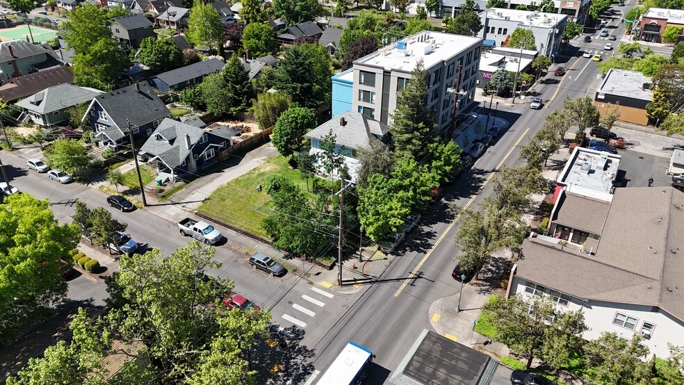 526 Ne Alberta St, Portland, OR for sale - Aerial - Image 2 of 7