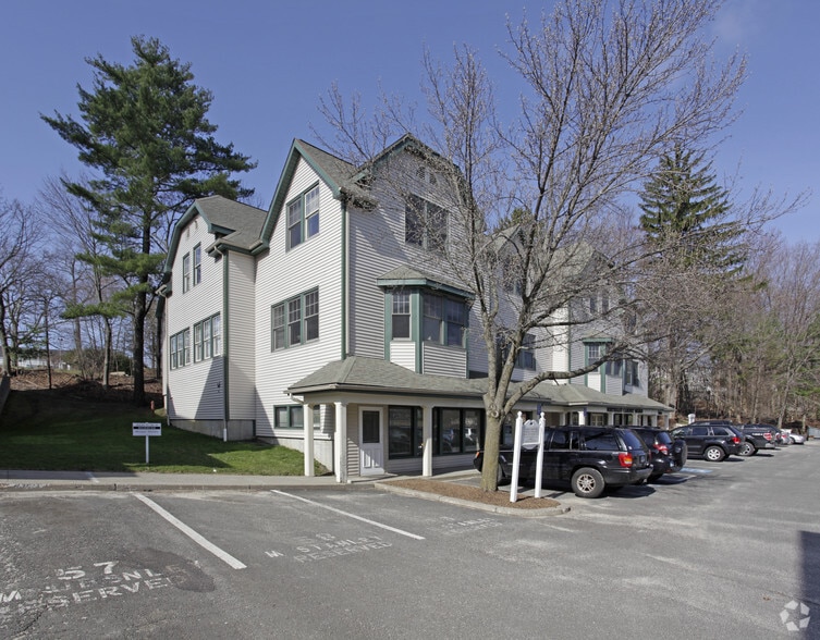 75 Danbury Rd, Ridgefield, CT for lease - Primary Photo - Image 2 of 14