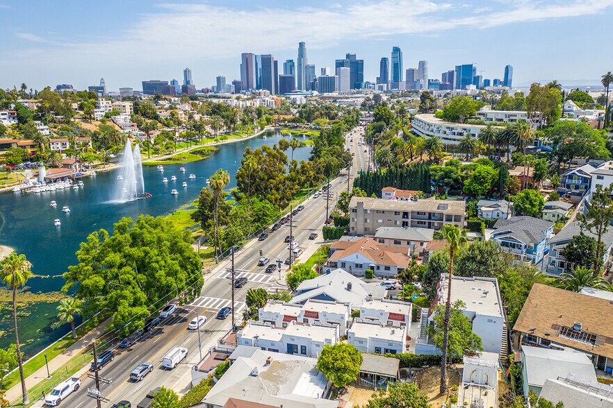 907-909 Glendale Blvd, Los Angeles, CA à vendre - Photo du bâtiment - Image 2 de 28