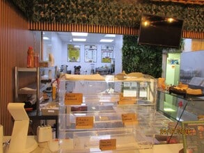 249 Elgin Av, Londres à louer Photo intérieure- Image 2 de 3