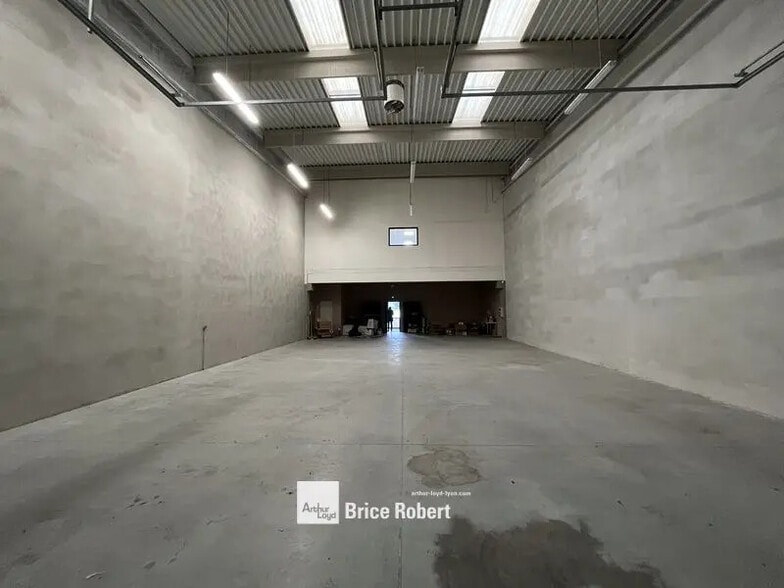 Flex dans Saint-Quentin-Fallavier à louer - Photo intérieure - Image 3 de 7