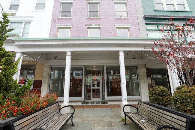 More details for 328 Wall St, Kingston, NY - Retail for Lease