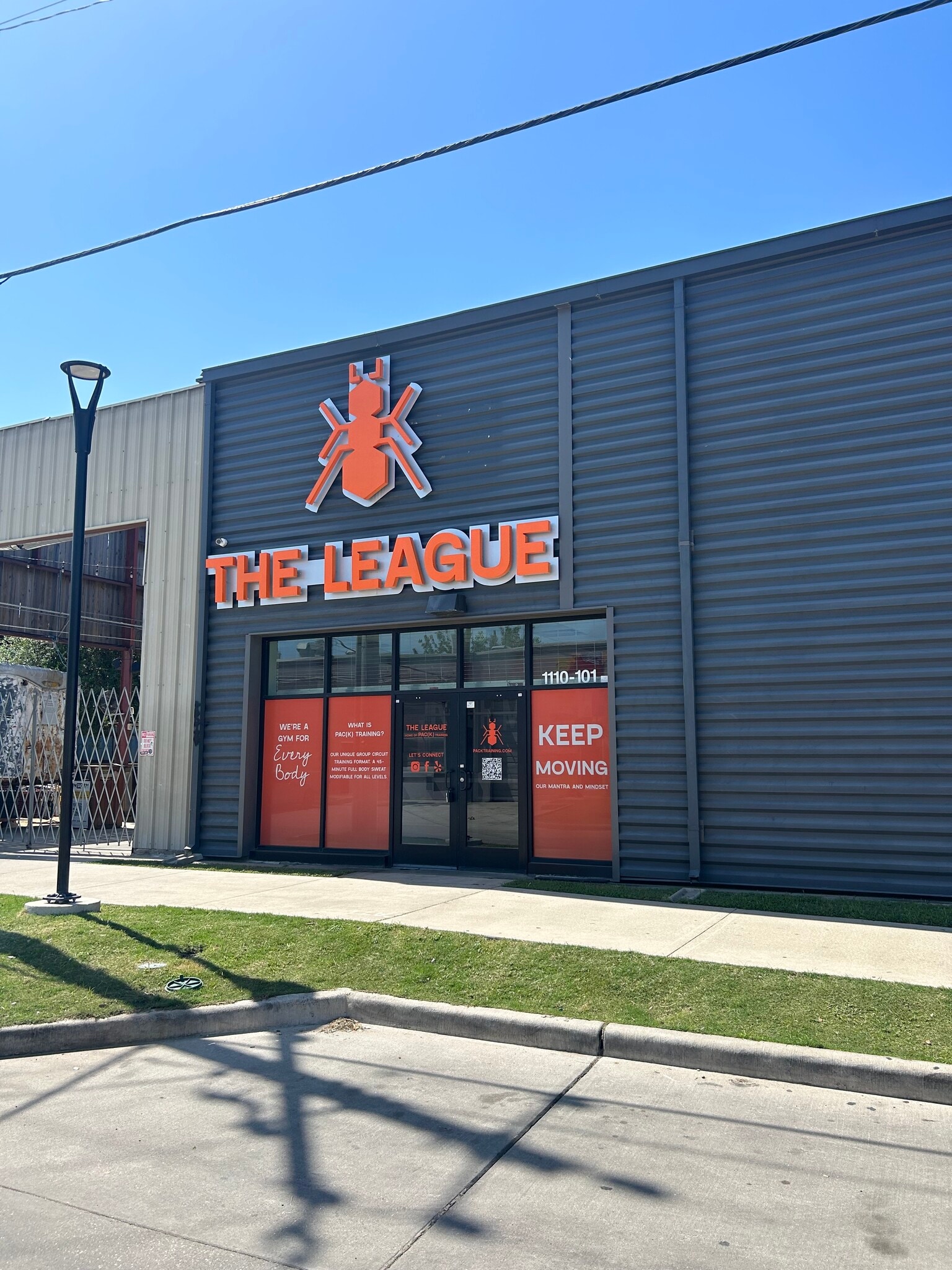 1110 Hutchins St, Houston, TX for lease Building Photo- Image 1 of 9