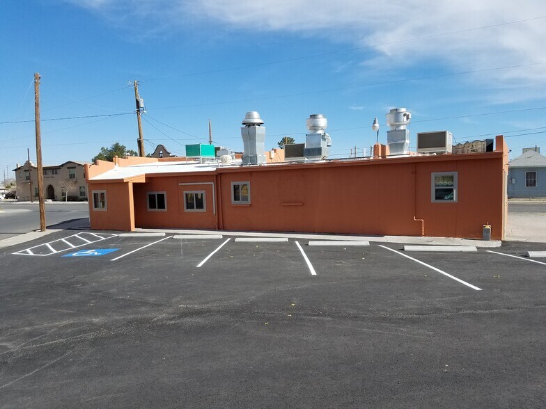 2138 Cypress Ave, El Paso, TX for sale - Building Photo - Image 3 of 30
