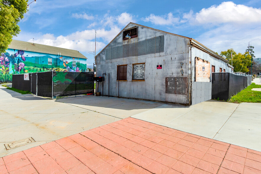 12149 California St, Yucaipa, CA for sale - Primary Photo - Image 1 of 11