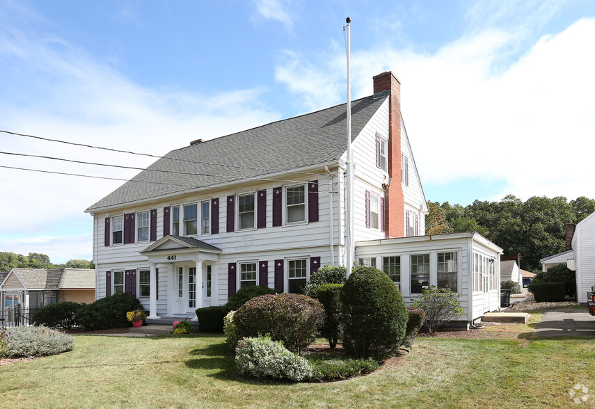 441 N Main St, Southington, CT for lease - Primary Photo - Image 1 of 33