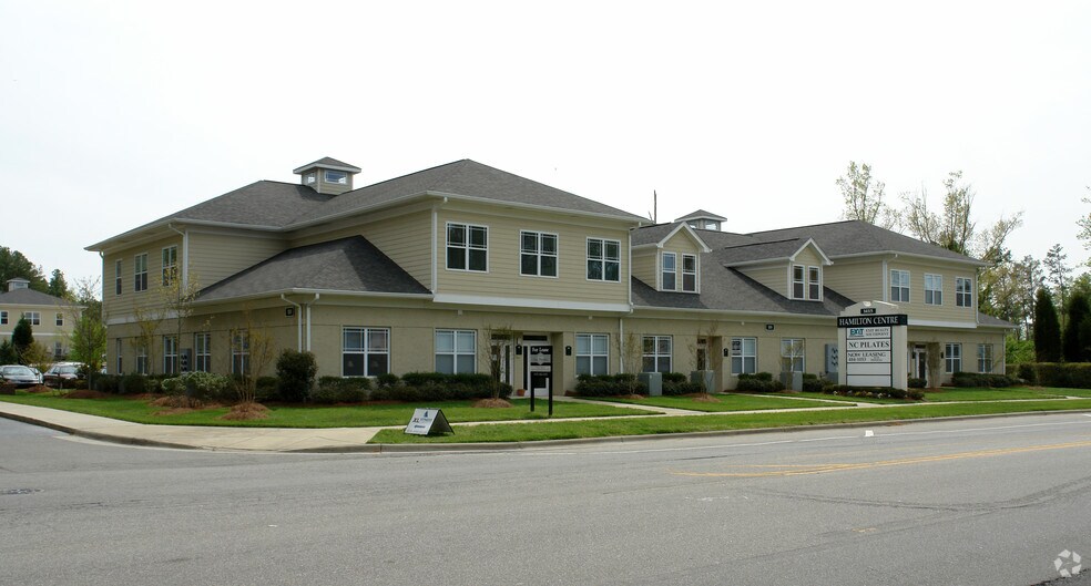 1415 W NC Highway 54, Durham, NC à louer - Photo du bâtiment - Image 2 de 5