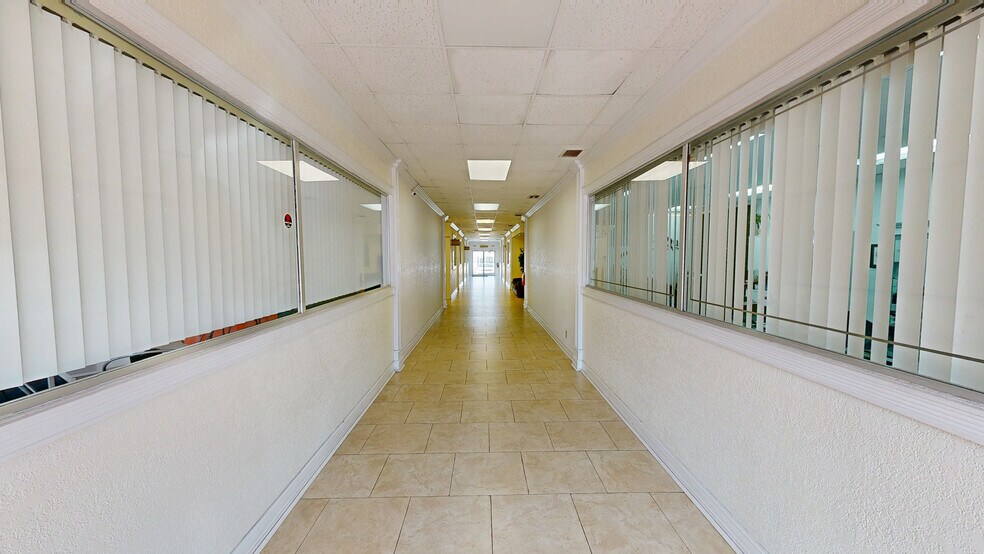 7831-7865 W Sample Rd, Coral Springs, FL à vendre - Numérisation 3D de Matterport - Image 3 de 13