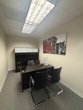 110 SE 6th St, Fort Lauderdale, FL à louer Photo intérieure- Image 1 de 1