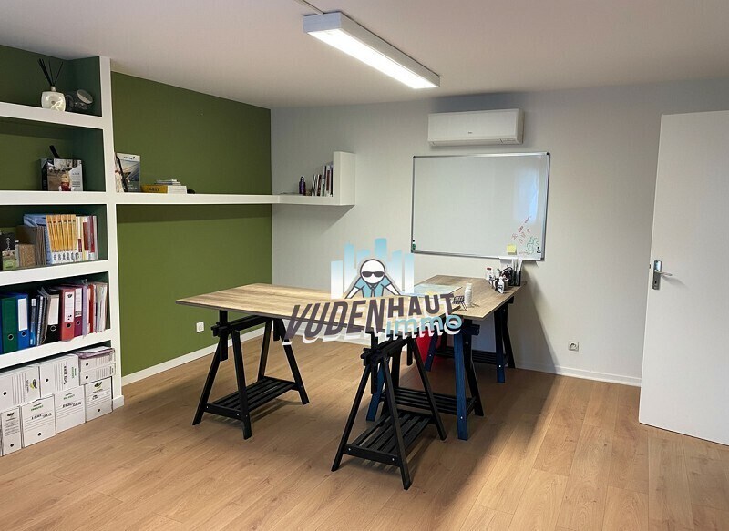 Flex in Muret for lease - Interior Photo - Image 1 of 9