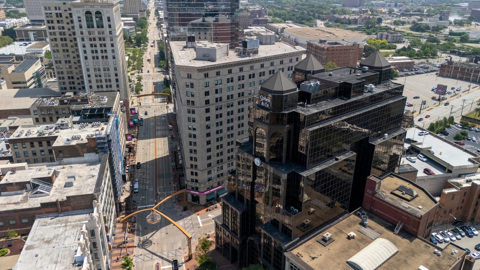 1350 Euclid Ave, Cleveland, OH à louer - Photo du bâtiment - Image 3 de 11