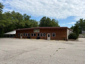 Plus de détails pour 1814 Washington Ave, Cedarburg, WI - Commerce de détail à vendre