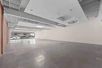 316-318 S Robertson Blvd, Los Angeles, CA à louer Photo intérieure- Image 1 de 4