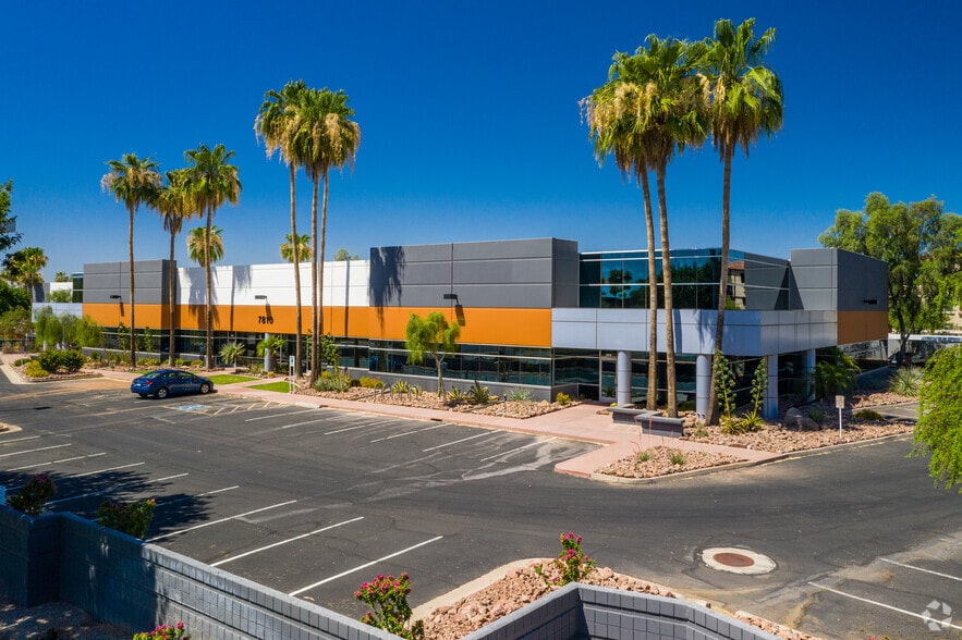 7810 S Hardy Dr, Tempe, AZ for lease - Building Photo - Image 3 of 8