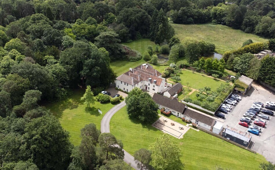 Brimpton Rd, Baughurst à vendre - Photo du bâtiment - Image 1 de 20