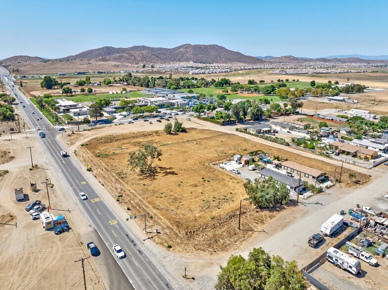 32965 Willard St, Winchester, CA à vendre - Aérien - Image 2 de 18