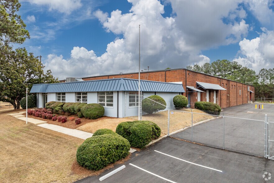 3350 Hamilton Blvd SW, Hapeville, GA for sale - Building Photo - Image 2 of 26