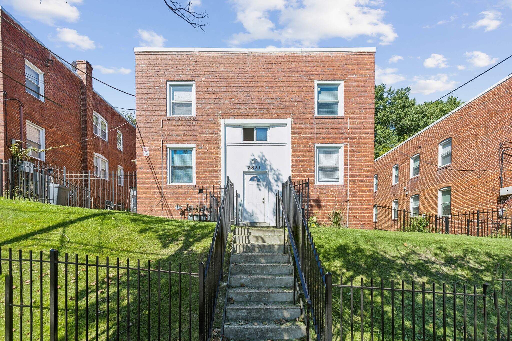 2821 28th St SE, Washington, DC à vendre Photo du b timent- Image 1 de 26