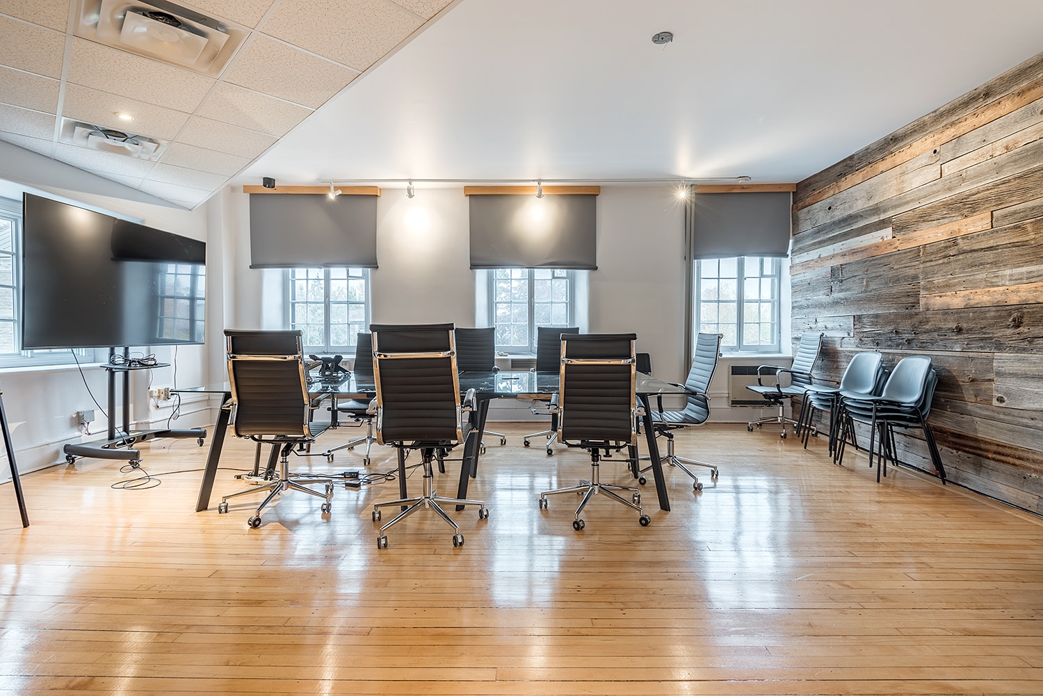 32 Rue Saint-Charles, Longueuil, QC à louer Photo intérieure- Image 1 de 15