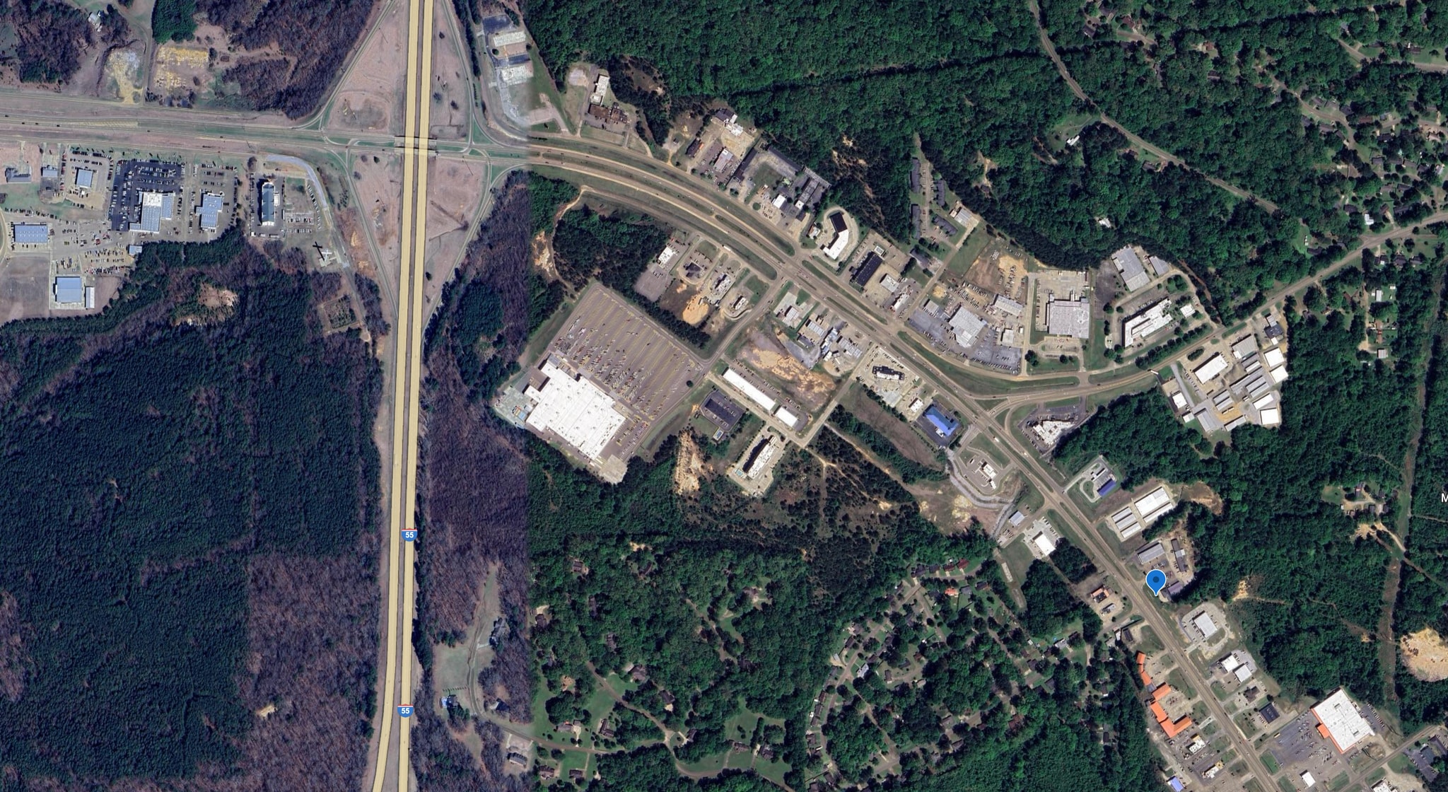 1330 Sunset Dr, Grenada, MS à louer Aérien- Image 1 de 13