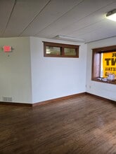 840 Highway 136, Baraboo, WI à louer Photo intérieure- Image 2 de 12