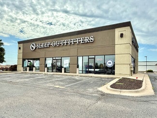 Plus de détails pour 3221 Iowa St, Lawrence, KS - Commerce de détail à louer