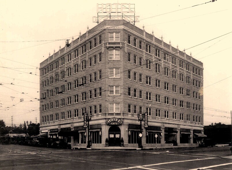 701-709 E Broadway, Glendale, CA à louer - Photo du bâtiment - Image 3 de 4