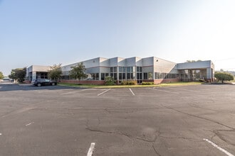 702 Spirit 40 Park Dr, Chesterfield, MO for lease Interior Photo- Image 1 of 5