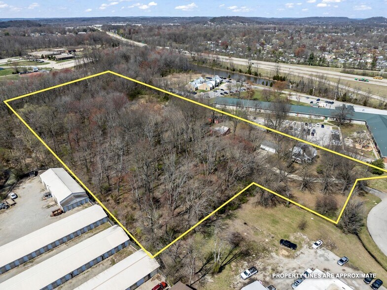 9204 National Tpke, Fairdale, KY à vendre - Photo principale - Image 2 de 5