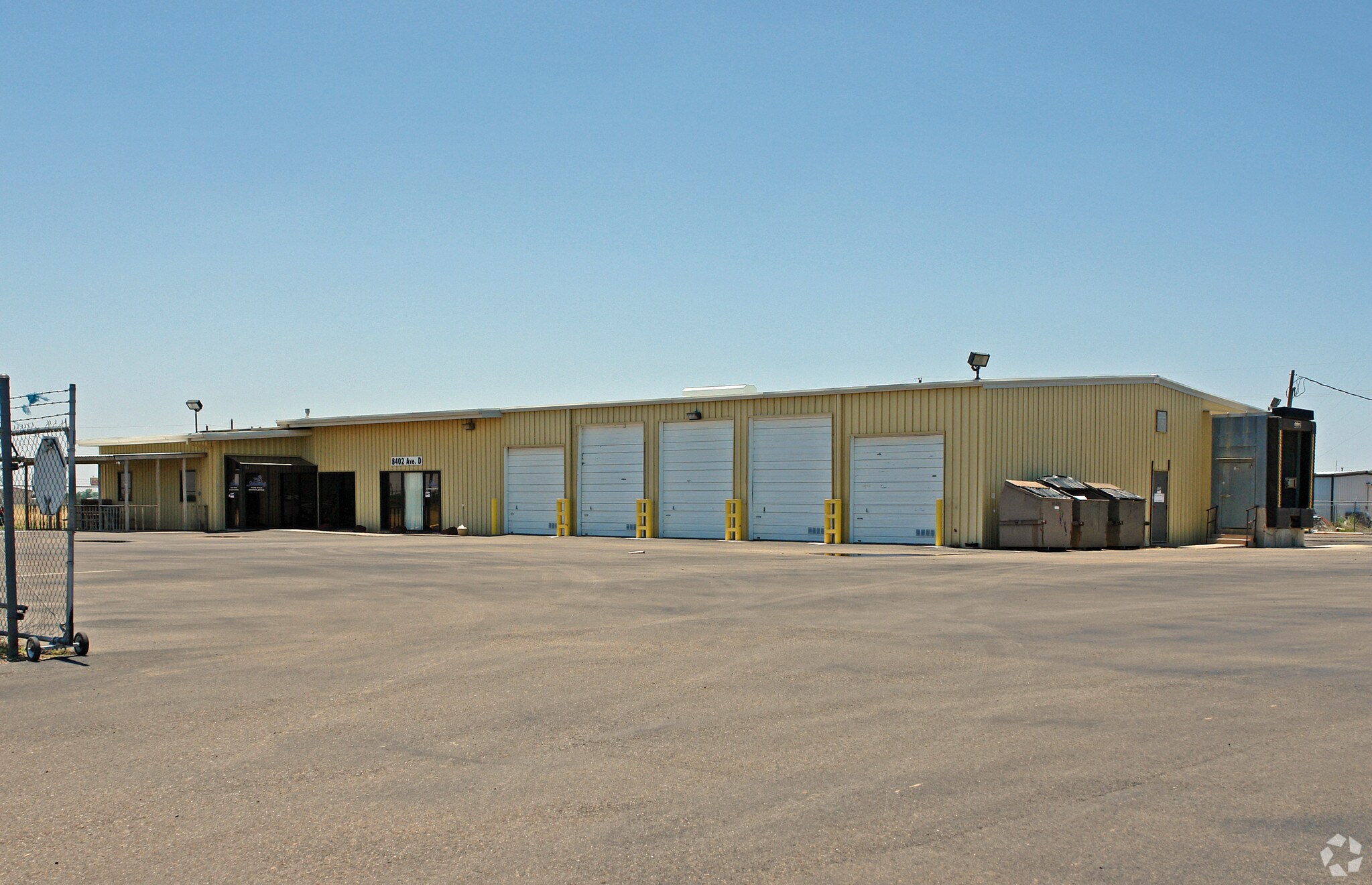 8402 Avenue D, Lubbock, TX for sale Primary Photo- Image 1 of 3