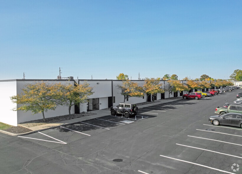 5303-5331 W 86th St, Indianapolis, IN à louer - Photo principale - Image 1 de 11