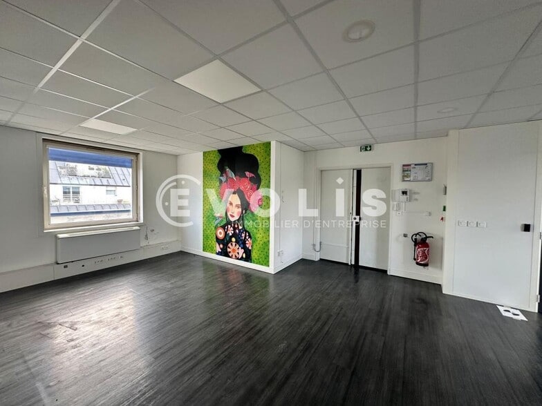 6-10 Rue Chevreul, Suresnes for sale - Building Photo - Image 3 of 44