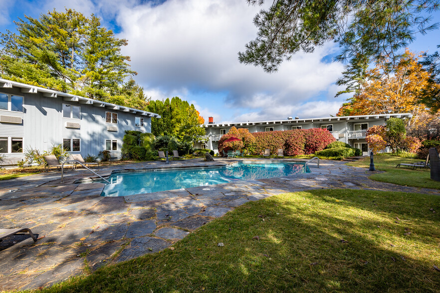 141 Main St, Bennington, VT à vendre - Photo principale - Image 1 de 1