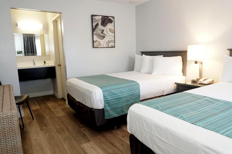 2484-2486 Hotel Circle Pl, San Diego, CA à vendre - Photo du bâtiment - Image 2 de 6