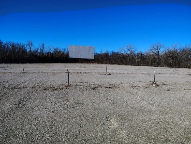 291 E Kentucky Rd, Independence, MO for lease Primary Photo- Image 1 of 3